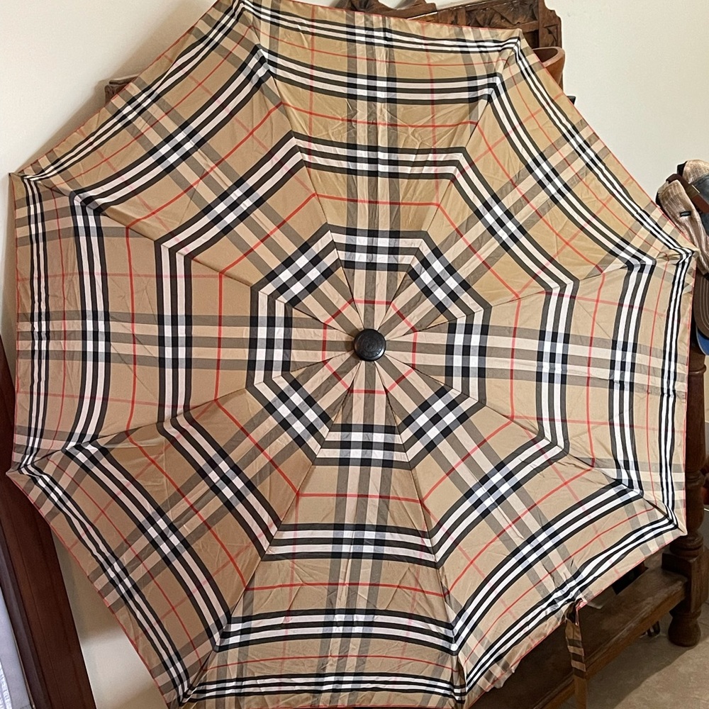 Burberry umbrella in a classic nova check